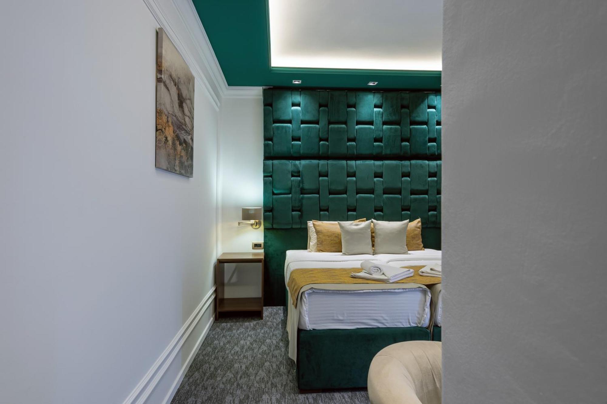 Hotel Ideall 波德戈里察 外观 照片